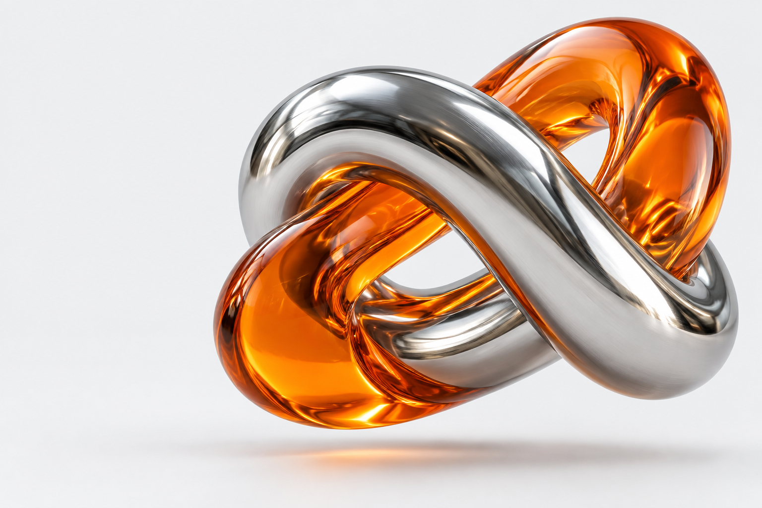 Scultura astratta con forme intrecciate in cromo e vetro arancio